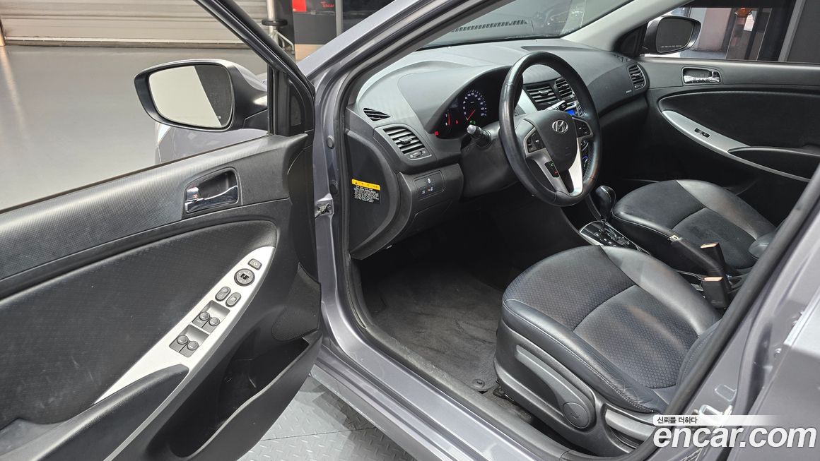 Hyundai Accent 2014