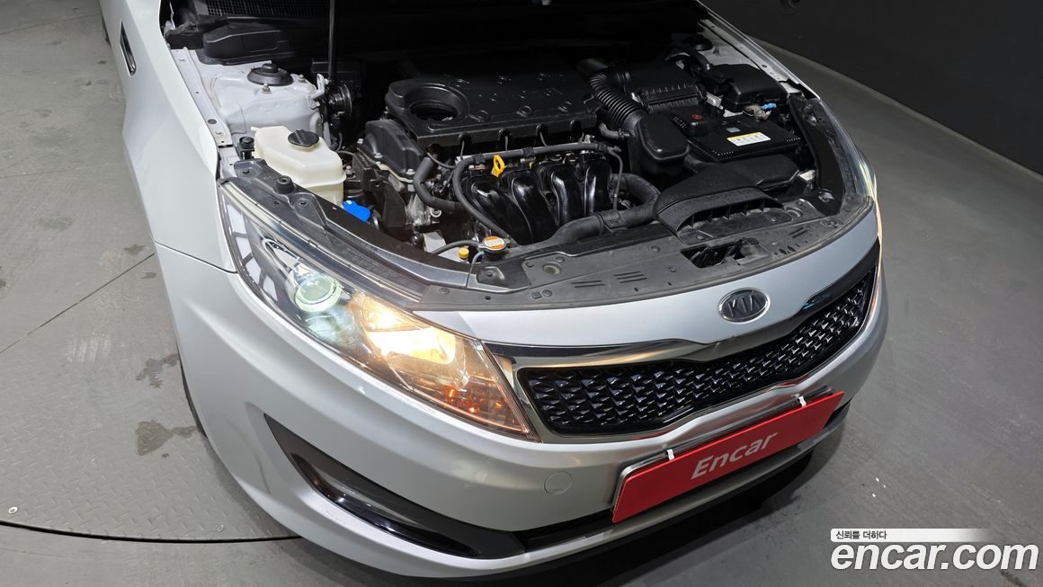 Kia K5 2011