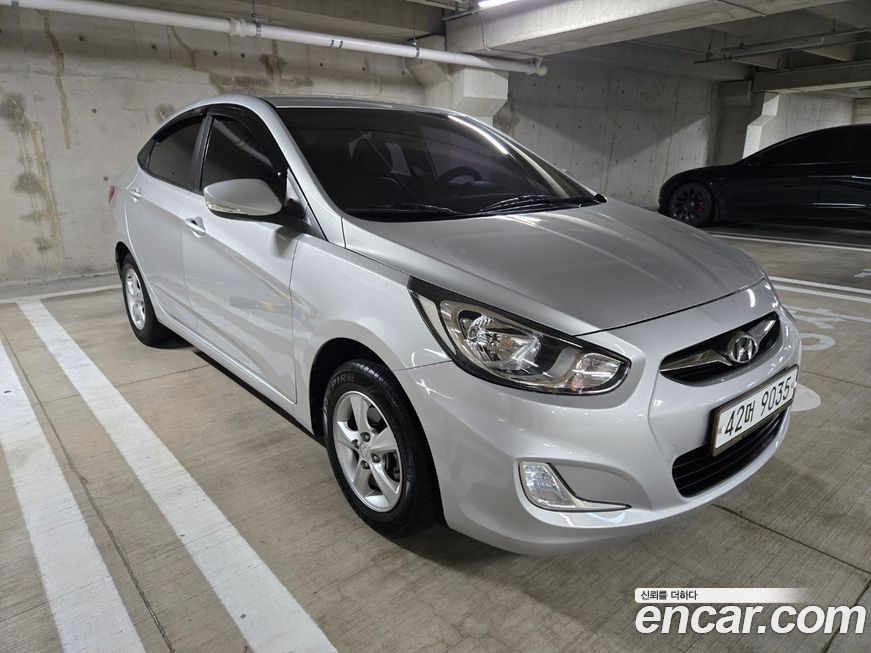 Hyundai Accent 2013