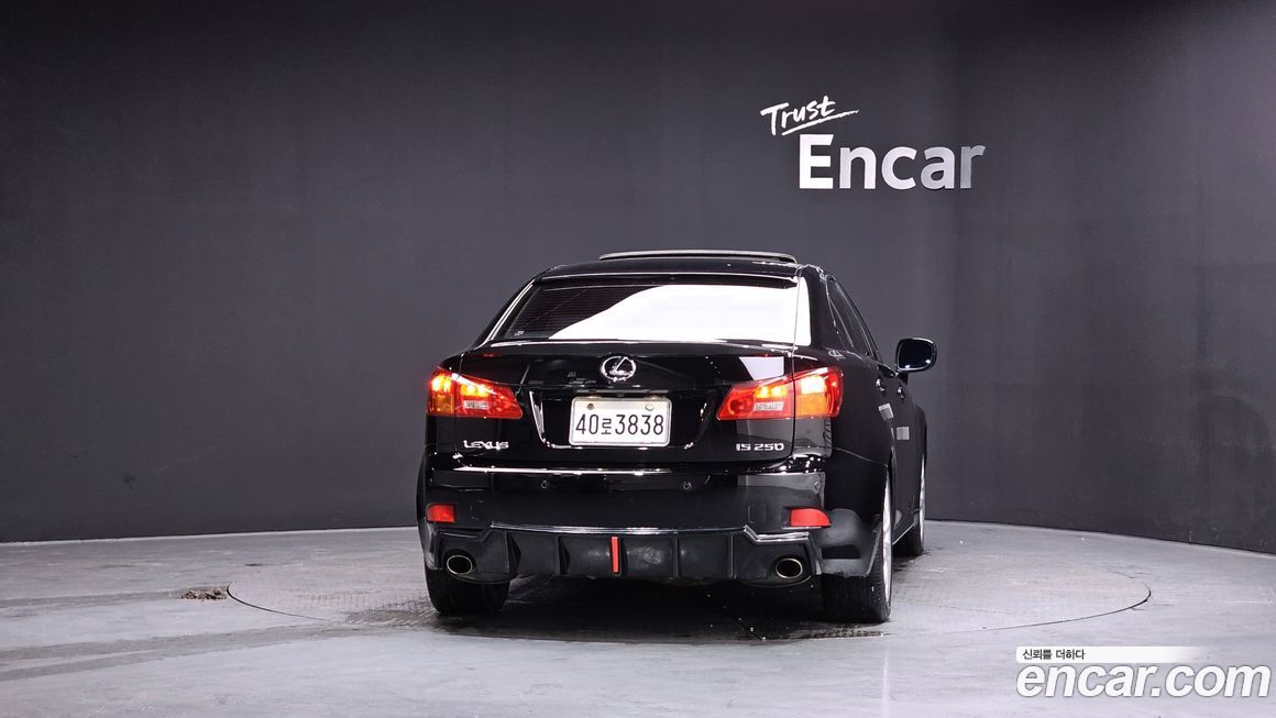 Lexus IS 2008