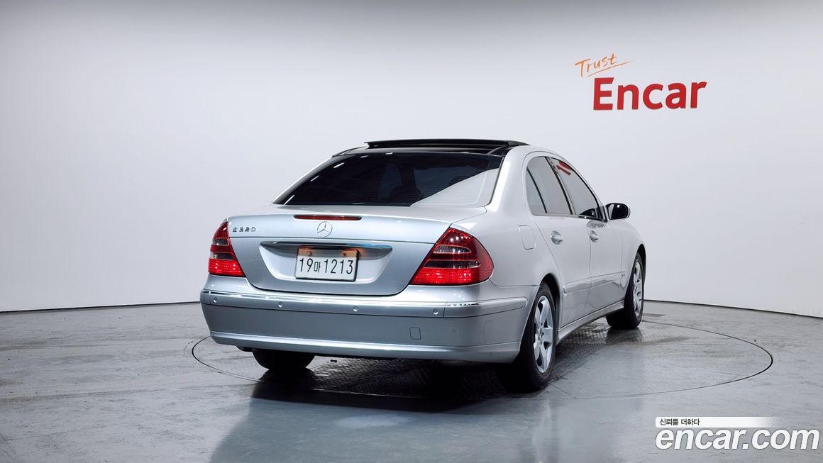 Mercedes-Benz E-Class 2003