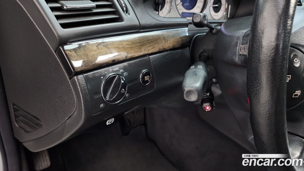 Mercedes-Benz E-Class 2003