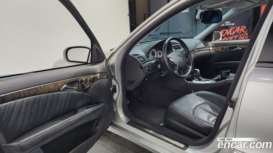 Mercedes-Benz E-Class 2003