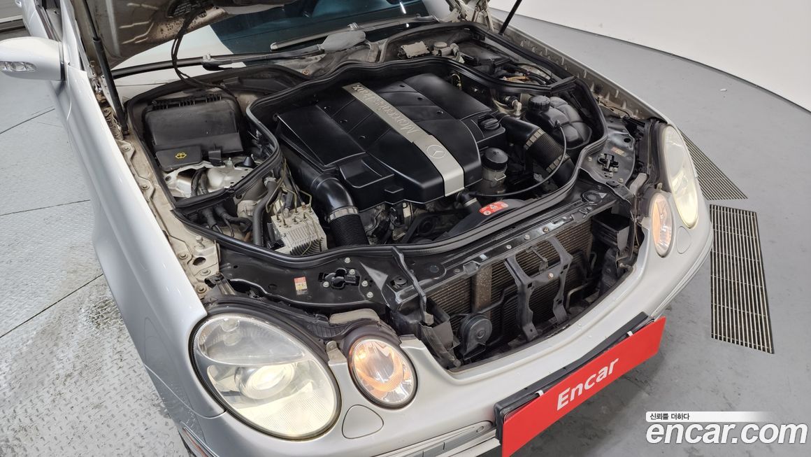 Mercedes-Benz E-Class 2003