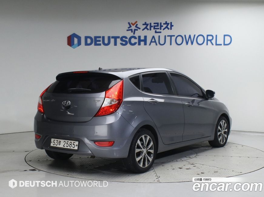 Hyundai Accent 2014
