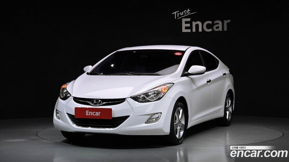 Hyundai AVANTE 2013