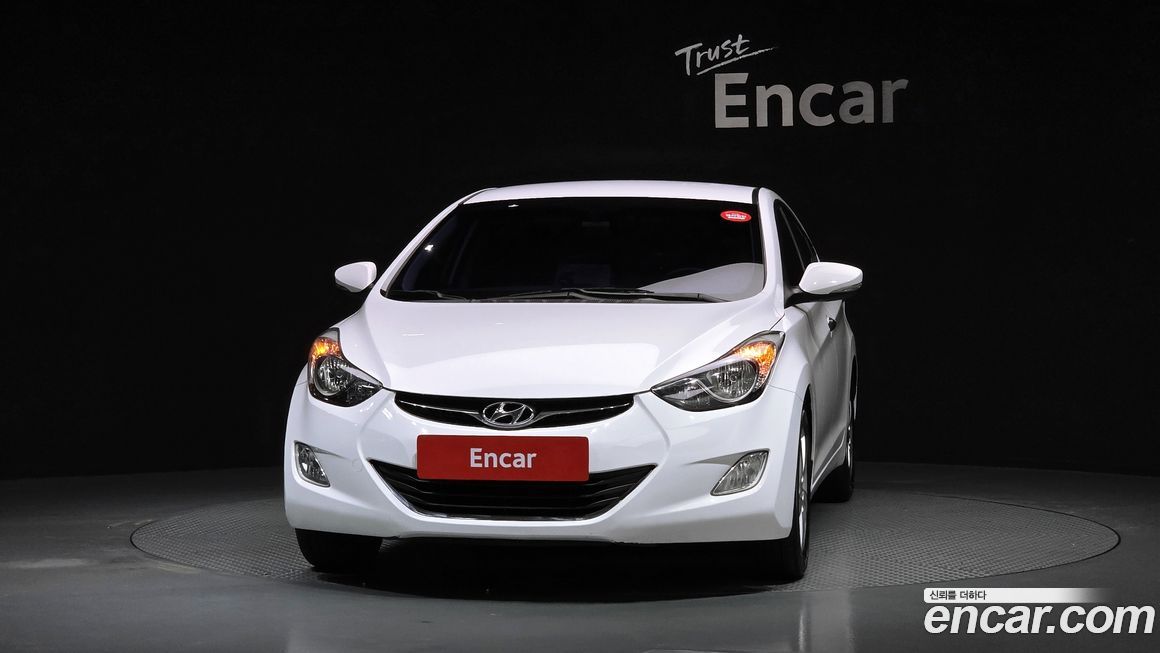 Hyundai AVANTE 2013