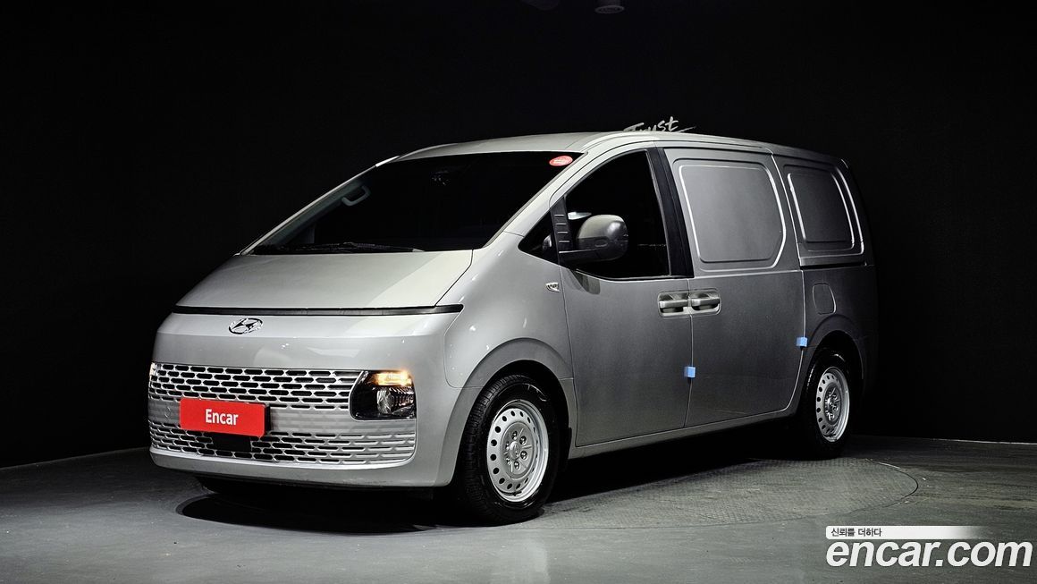 Hyundai Staria 2023
