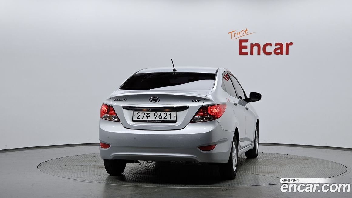 Hyundai Accent 2014