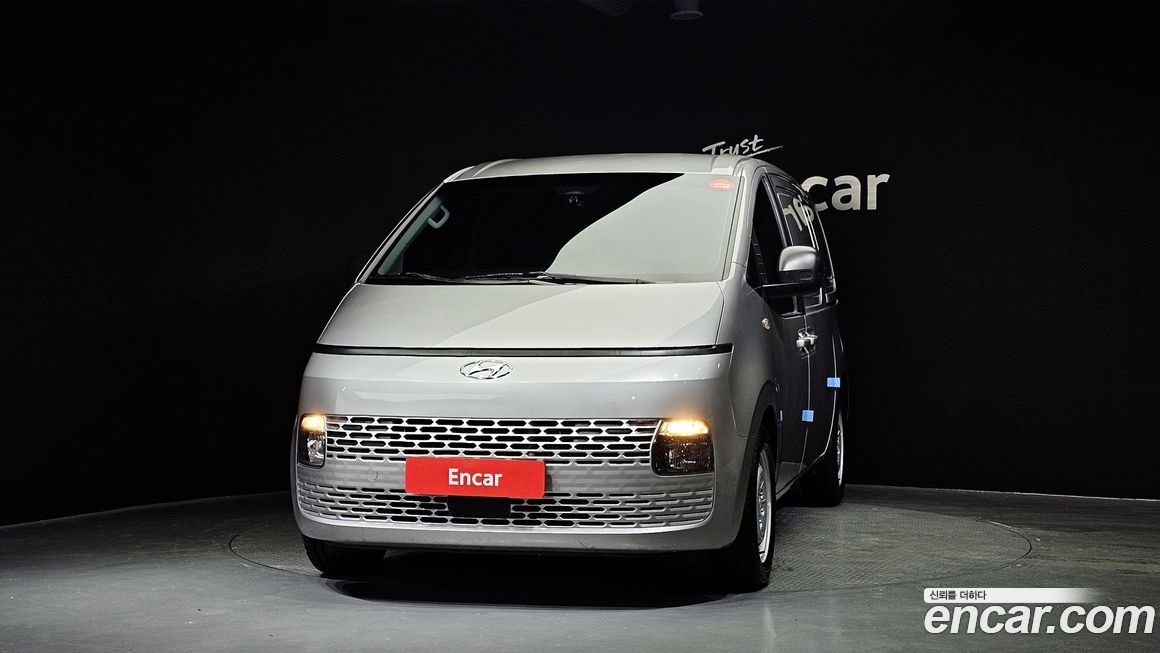 Hyundai Staria 2023