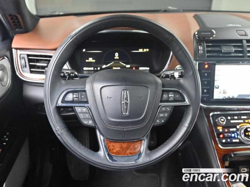 Lincoln Continental 2017