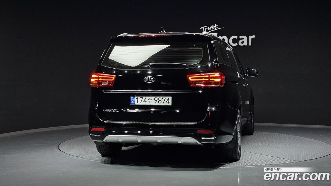 Kia Canival 2019