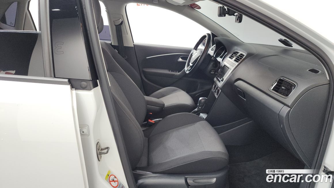 Volkswagen Polo 2015