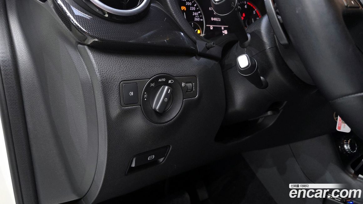 Mercedes-Benz B-Class 2013