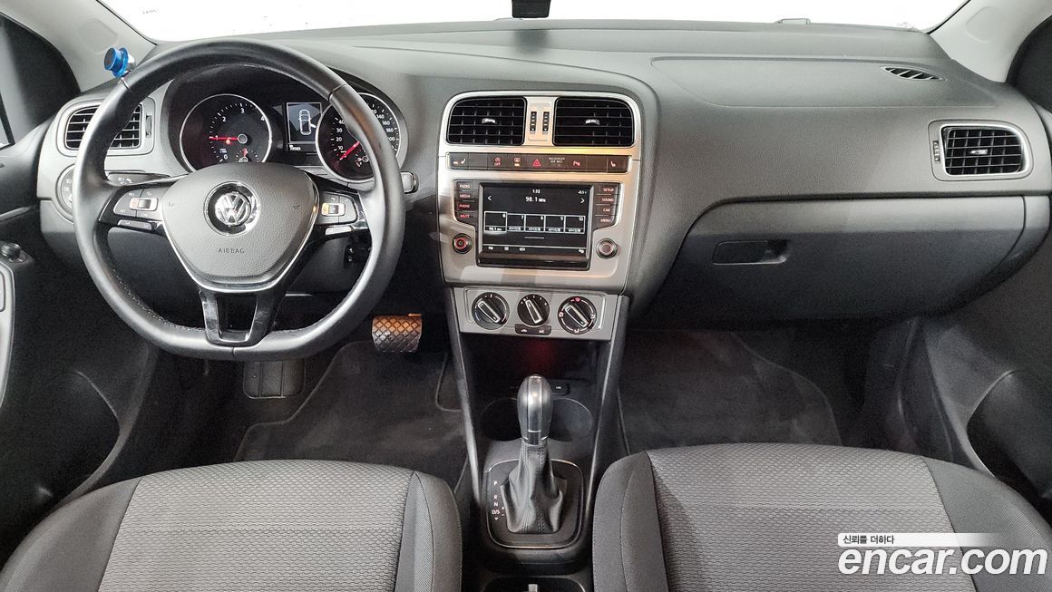 Volkswagen Polo 2015