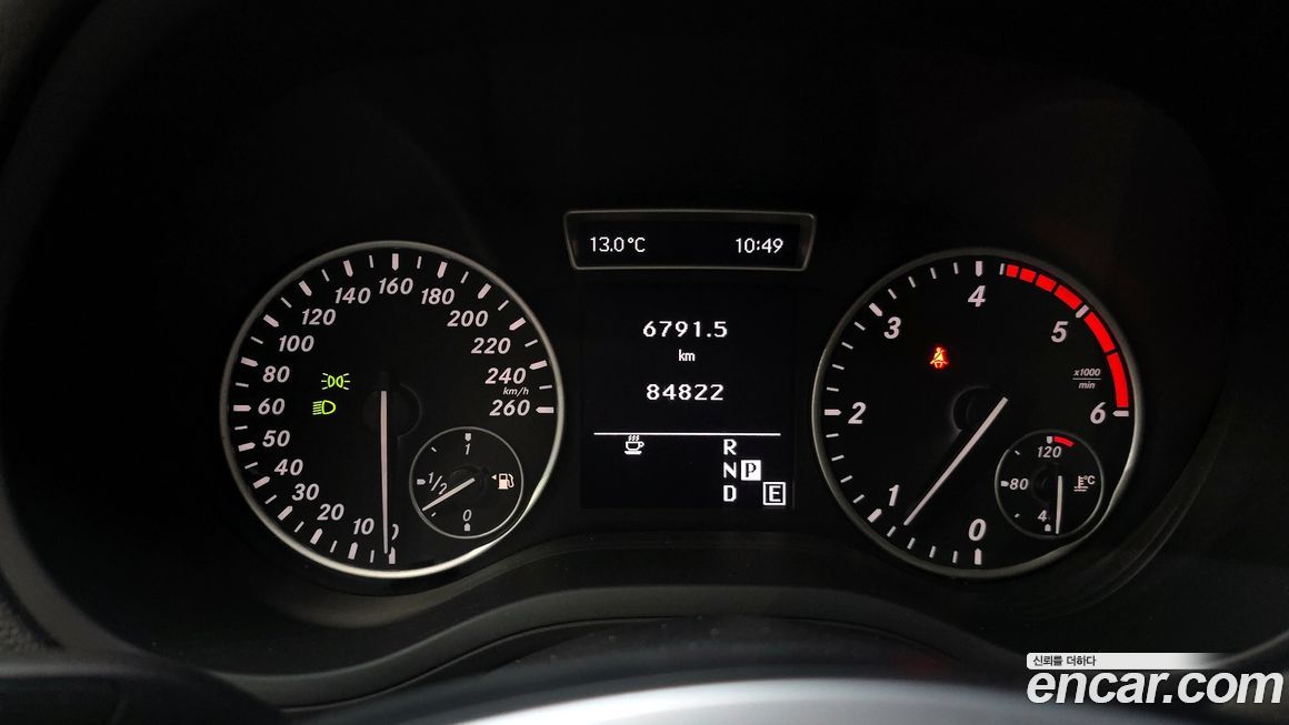 Mercedes-Benz B-Class 2013