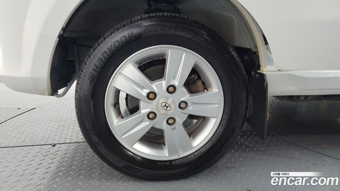 Xin yuan ET Van 2023