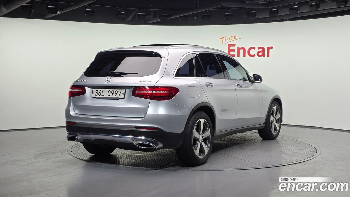 Mercedes-Benz GLC-Class 2016
