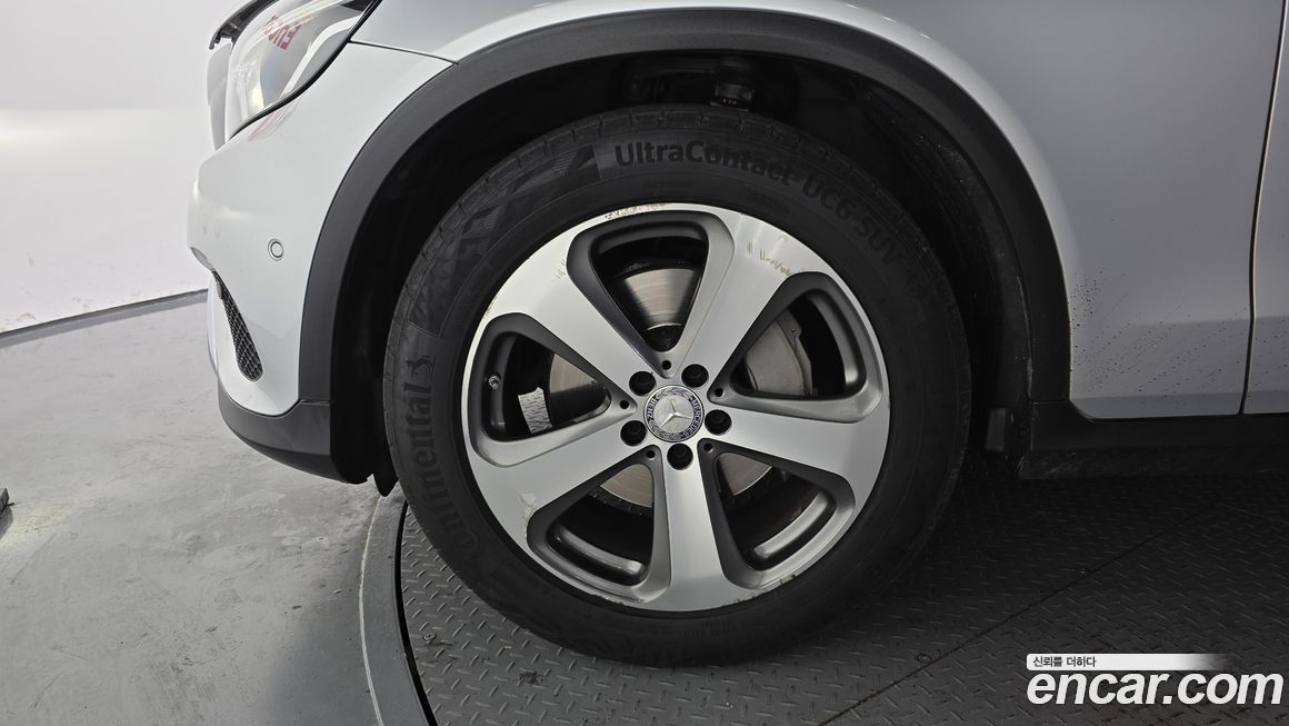 Mercedes-Benz GLC-Class 2016