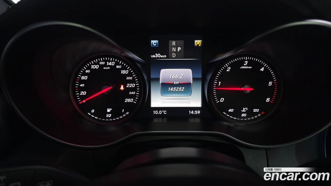 Mercedes-Benz GLC-Class 2016