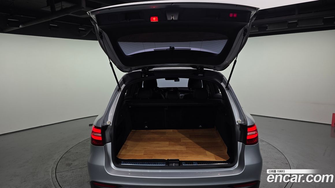 Mercedes-Benz GLC-Class 2016