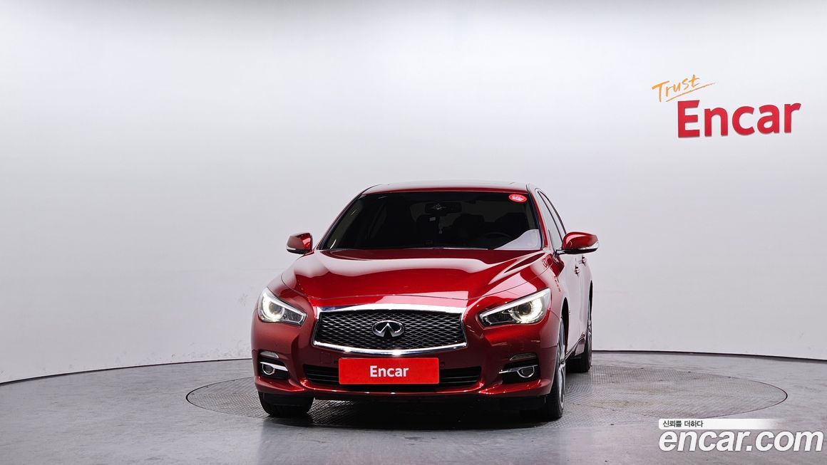 Infiniti Q50 2015