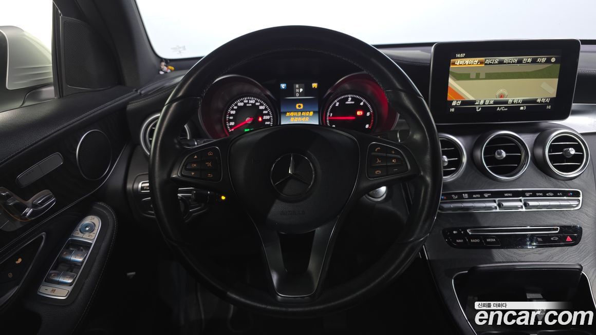 Mercedes-Benz GLC-Class 2016