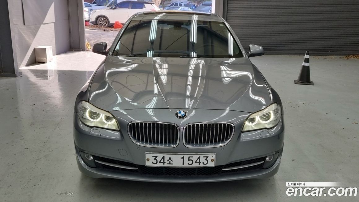BMW 5-Series 2012