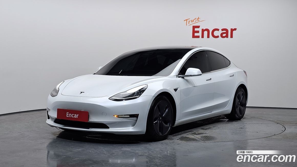 Tesla Model 3 2020