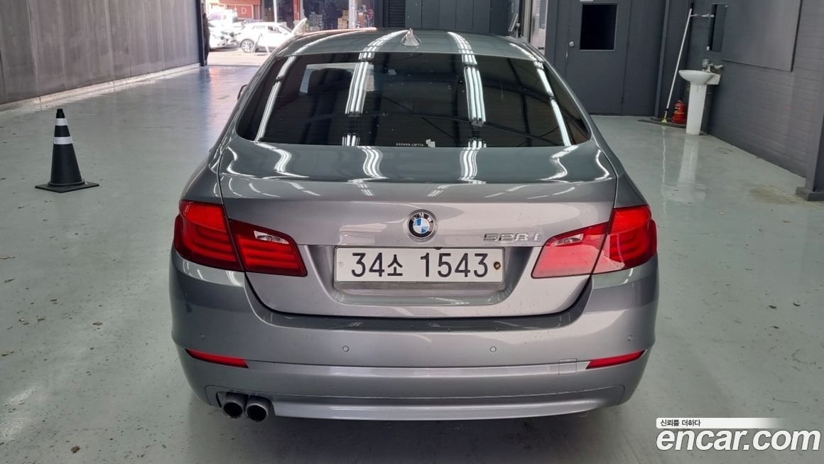 BMW 5-Series 2012