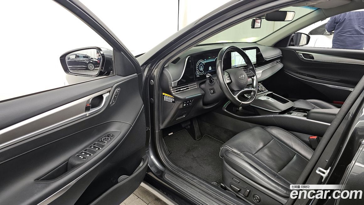 Hyundai Grandeur 2020