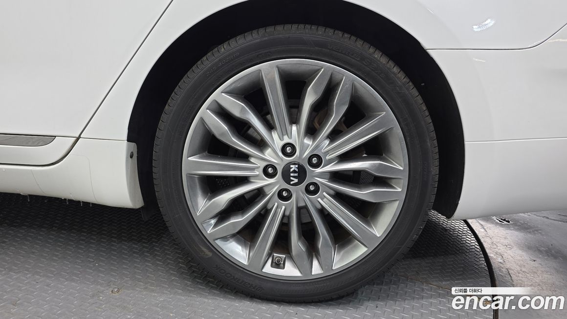 Kia K7 2020