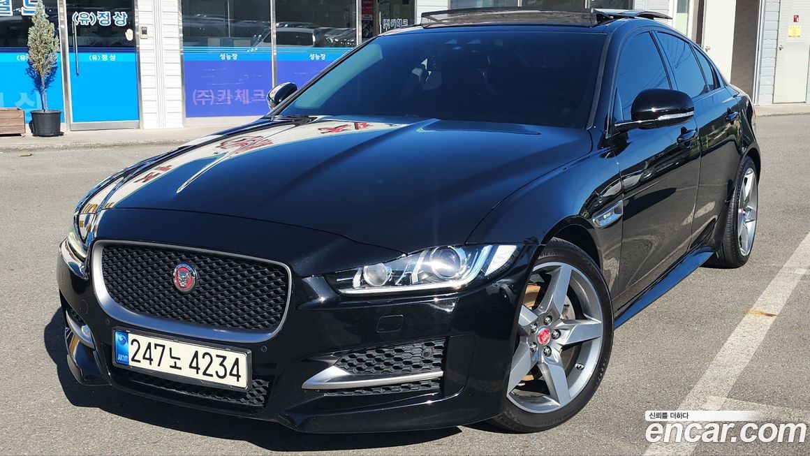Jaguar XE 2017