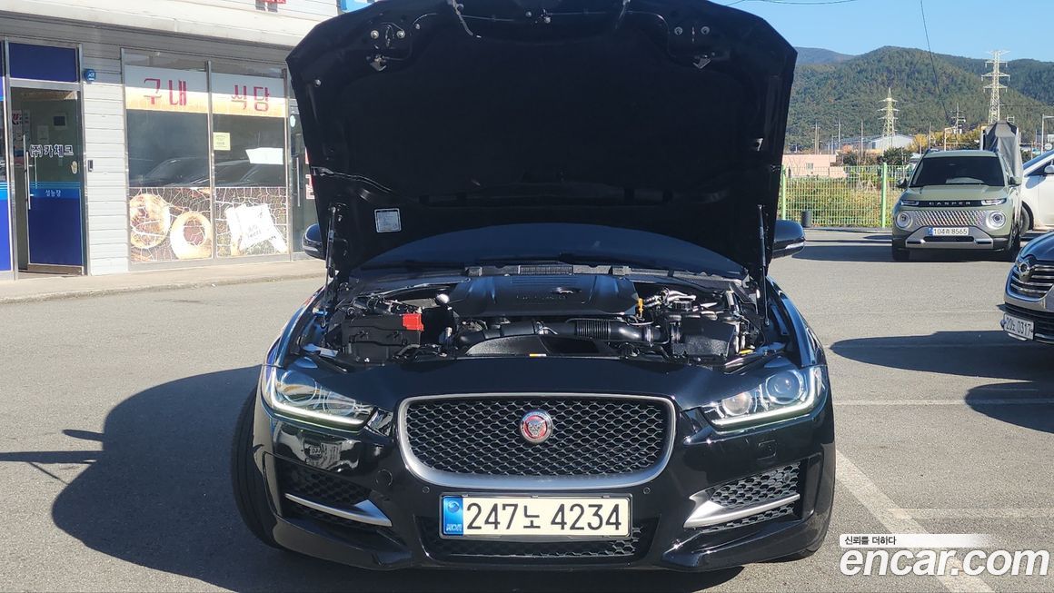 Jaguar XE 2017