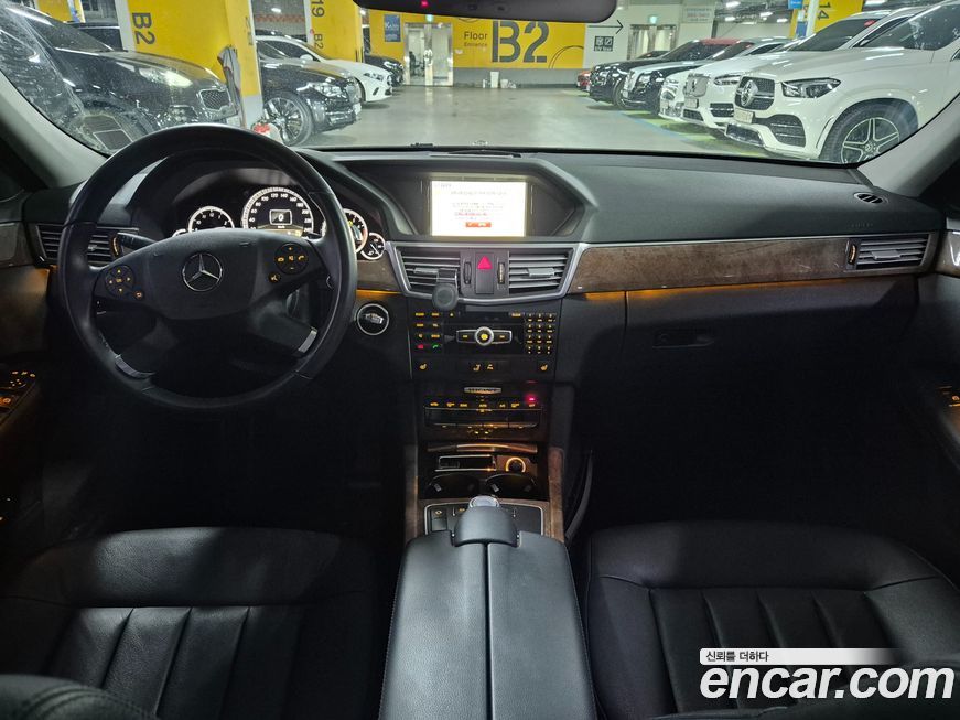 Mercedes-Benz E-Class 2012