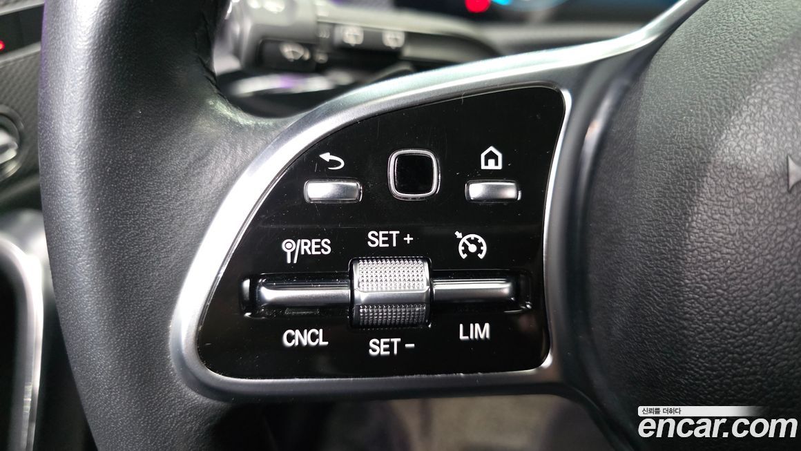 Mercedes-Benz A-Class 2021