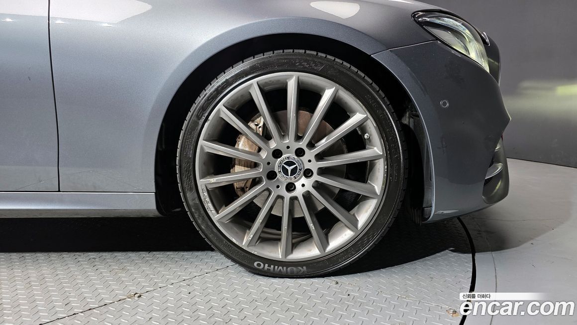 Mercedes-Benz E-Class 2018