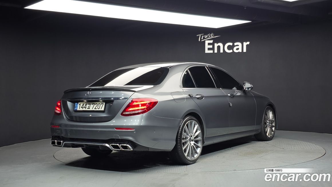 Mercedes-Benz E-Class 2018