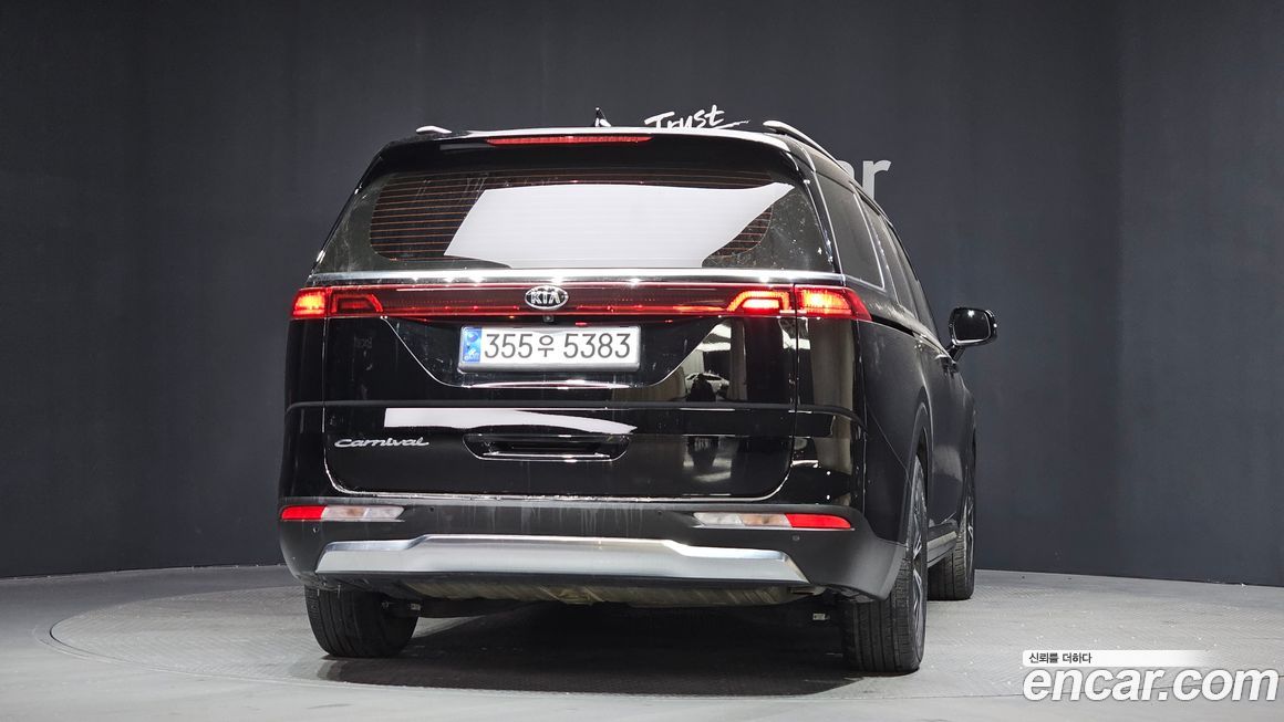 Kia Canival 2021