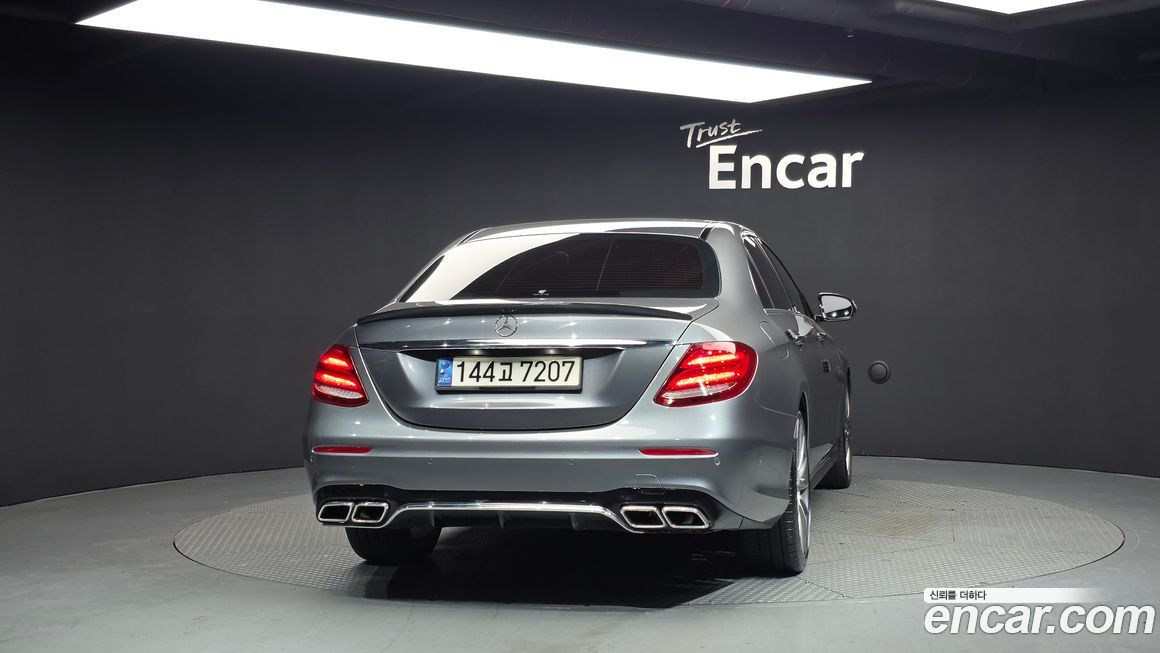 Mercedes-Benz E-Class 2018