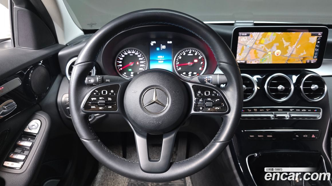 Mercedes-Benz C-Class 2019