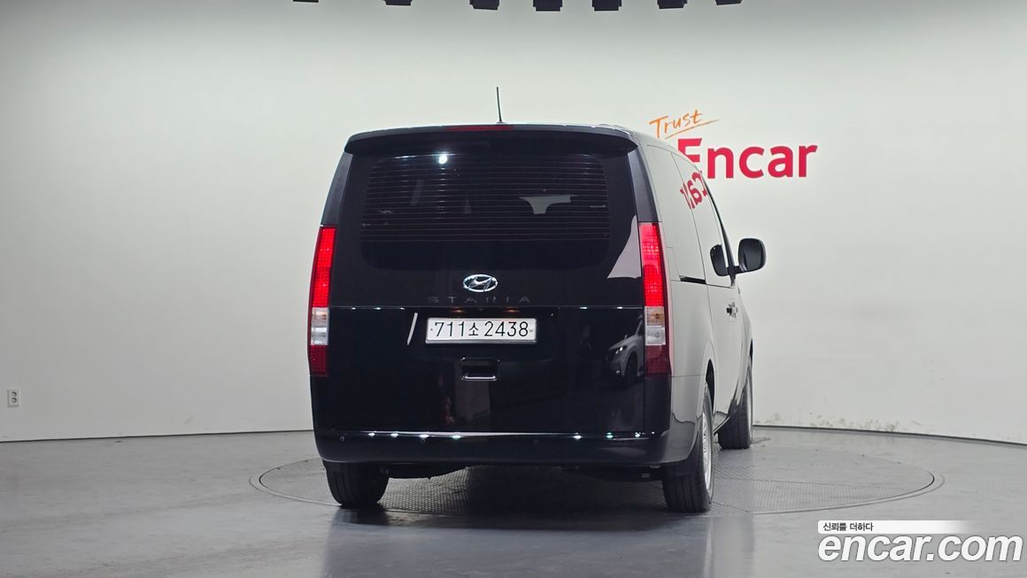 Hyundai Staria 2022