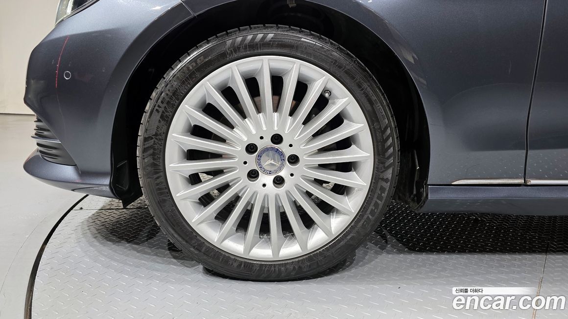 Mercedes-Benz E-Class 2016