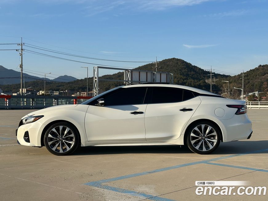 Nissan Maxima 2019