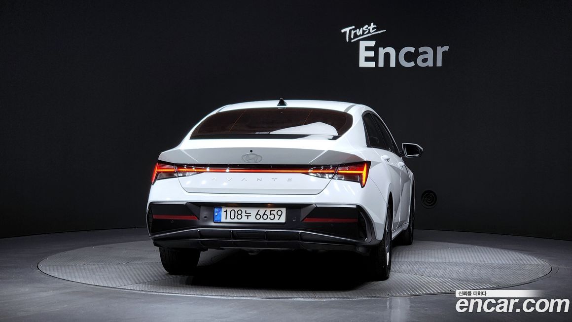 Hyundai AVANTE 2025