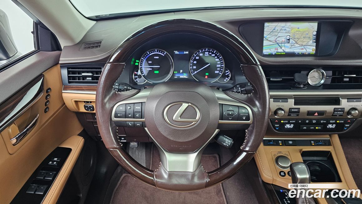 Lexus ES 2016