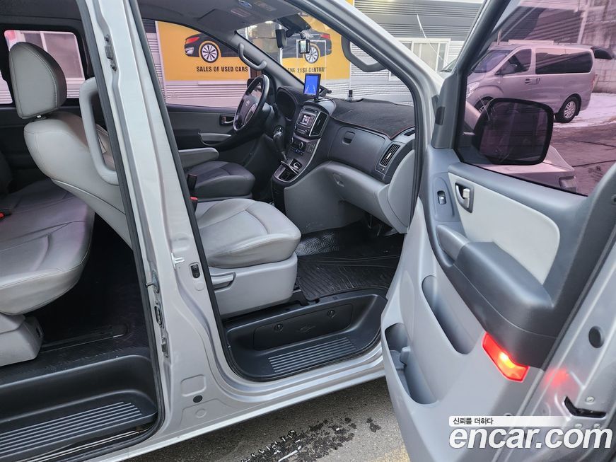 Hyundai Starex 2021