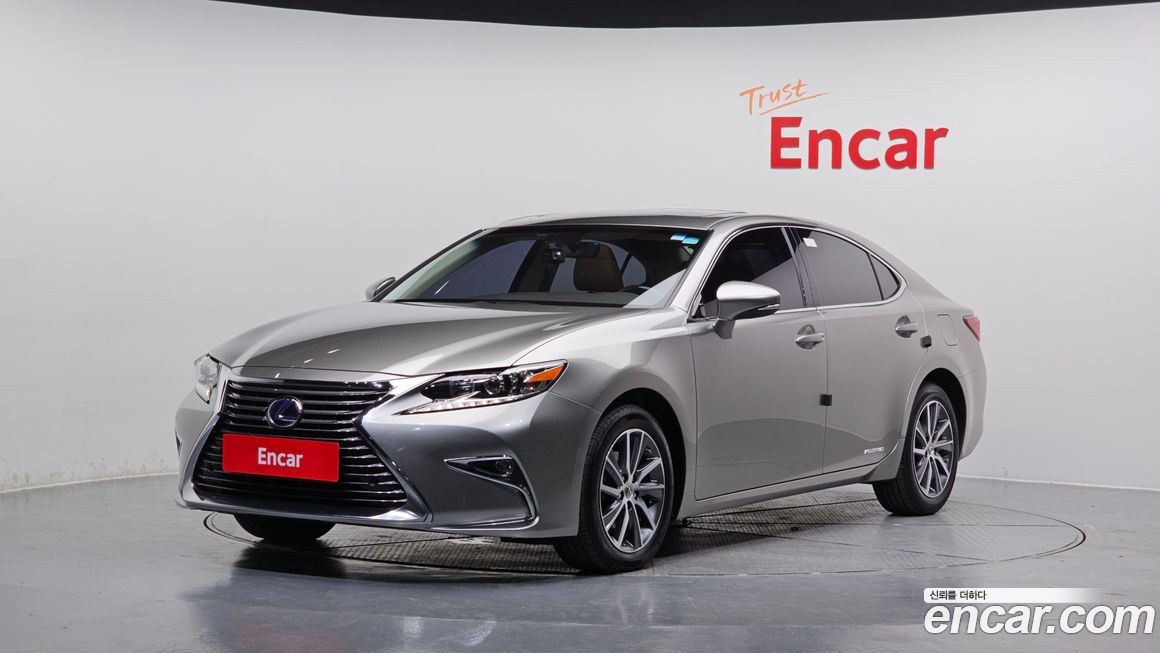 Lexus ES 2016