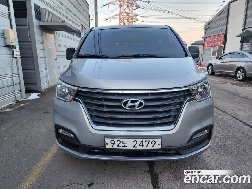 Hyundai Starex 2021