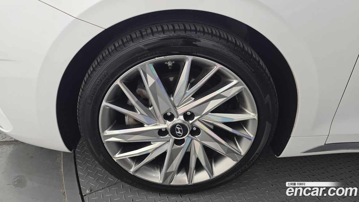 Hyundai Grandeur 2020